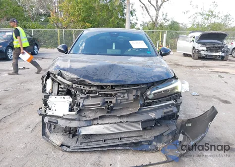 2024 Honda Civic Sport Touring z USA, uszkodzony, nr VIN 19XFL1H88RE023550